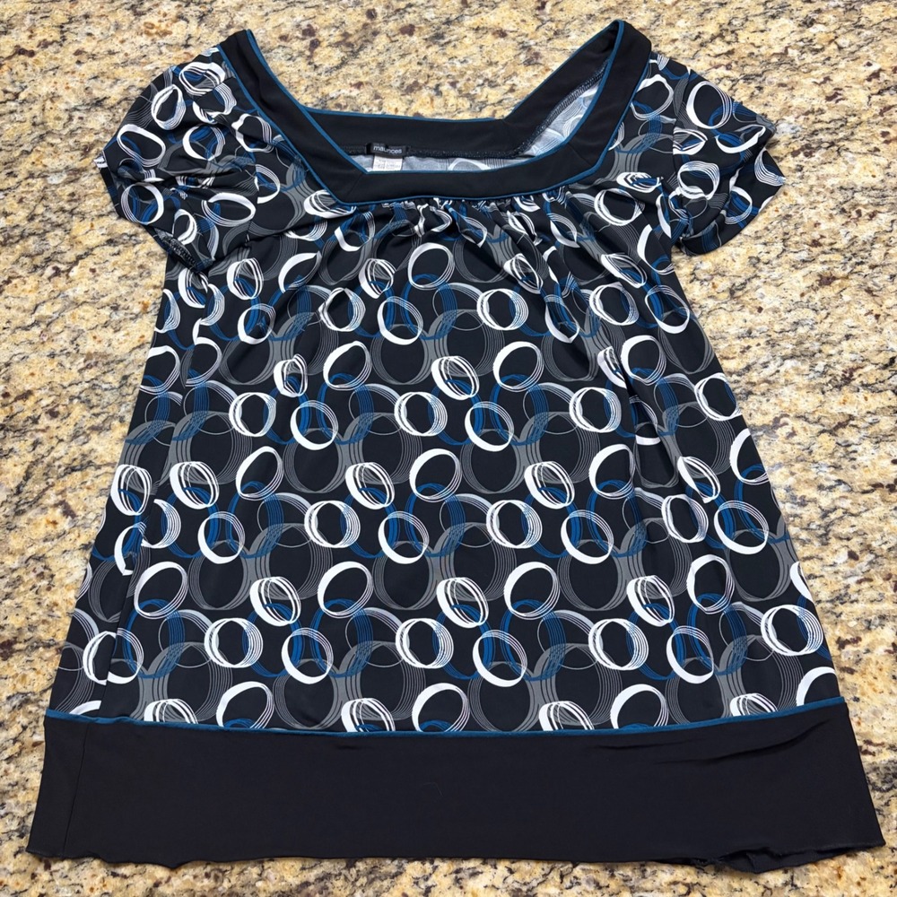 Maurices Womens XL Blue White Circle Print Square Neck Banded Hem Top Blouse v